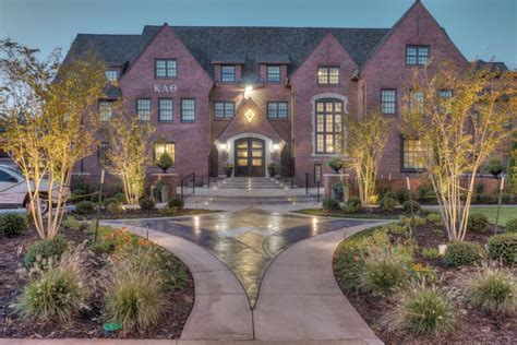 Moore's landscaping specializes in soil bioengineering and habitat restoration with a very successful history working with environmental renewal projects. Theta Sorority House Hardscaping Project | Nelson Landscaping