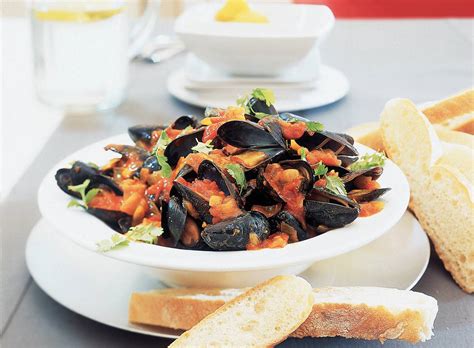 Mosselen in Marokkaanse tomatensaus recept Allerhande