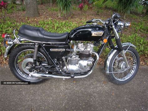 Fast and turns heads everywhere. 1976 Triumph Bonneville 750 Twin, T140v Five Speed