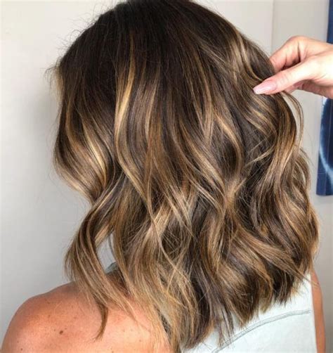 Stunning Examples Of Caramel Balayage Highlights For Short Hair Balayage Balayage