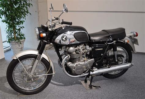 Paul, mn is the kind of motorcycle shop that every town should have. Honda CB450 - Wikipedia