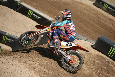 Monster energy supercross 2021 live stream free. Vital MX Pit Bits: 2017 Monster Energy Cup - Motocross ...