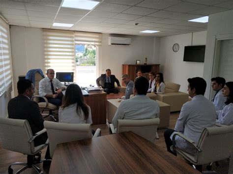 Gündoğmuş i̇lçe devlet hastanesi tarafından malzemeleri alınan ve gündoğmuş halk eğitim merkezi müdürlüğü dikiş atölyesinde dikimi yapılan maskeleri kaymakamımız. Antalya İl Sağlık Müdürlüğü | - Gündoğmuş İlçe Devlet ...