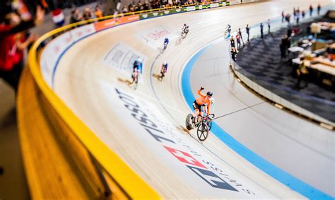 Aug 01, 2021 · live stream, live wielrennen, analyses, vooruitzichten, video en uitslagen van world tour en andere wedstrijden. Op WK baanwielrennen in Apeldoorn gewond geraakte ...