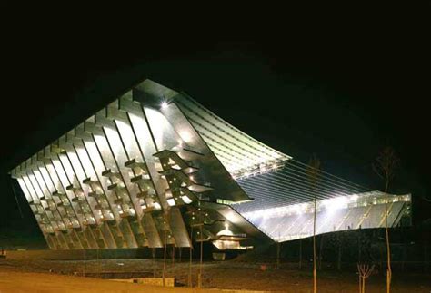 The location was chosen in order to avoid making . Eduardo Souto de Moura, Architect Portugal - e-architect