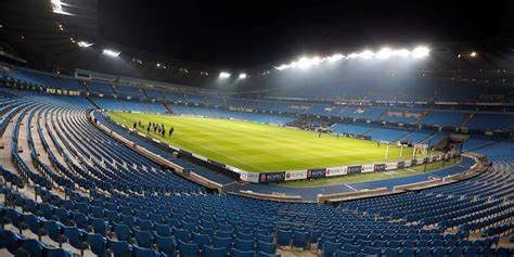 Dafür müsse man qualitative bauliche änderungen vornehmen. Man City kiest voor derde ring op Etihad Stadium ...