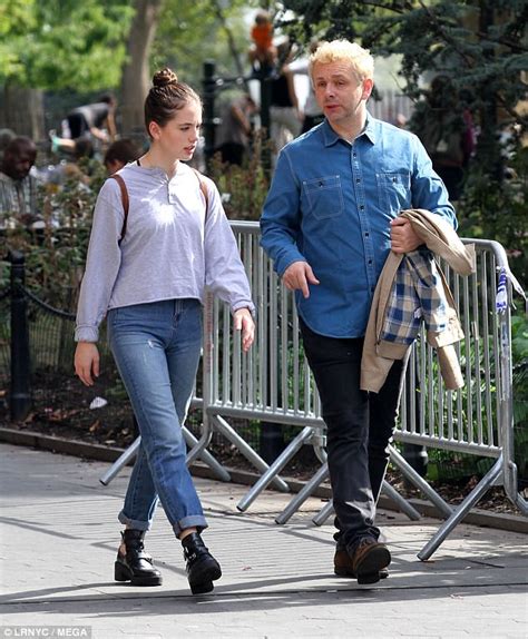Michael Sheen And Daughter Lily Enjoy Sunday Stroll In Nyc Daily Mail