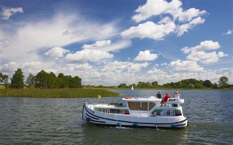 Check spelling or type a new query. Locaboat Penichette 1020 FB — Каталог itBoat