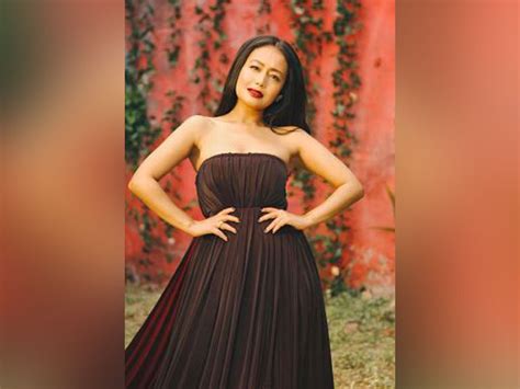 Singer Neha Kakkars Name In West Bengal Colleges Merit List News Live Tv Entertainment