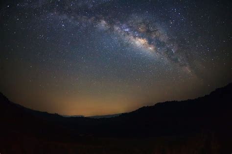 Les étoiles filantes seront bien visibles dans la nuit, du 12 au 13 août 2021, avec plusieurs dizaines de météores par heure. Nuit des étoiles 2020 : le spectacle a séduit, retour sur ...