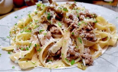 Da sempre un ottimo primo piatto per pasqua, facili da. Menu' Di Pasqua: Primi & Secondi Piatti nel 2020 | Pasti ...