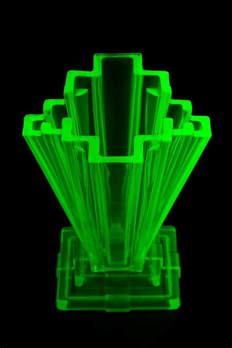 As a health physicist, he feels it is part of his job to make sure the public understands the difference. 1000+ images about Uranium glass on Pinterest | Vaseline ...