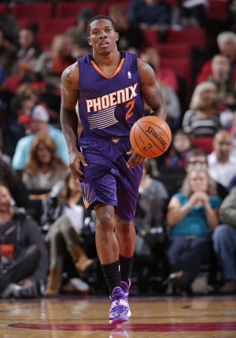 At 6 ft 1 i. Eric Bledsoe Tweets "Yo Mama" To Troll | BSO