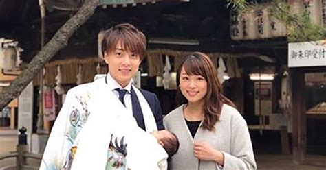家族世襲 / 家族世袭 ― jiāzú shìxí ― hereditary succession. 「なんて素敵なお写真」 本田朋子＆五十嵐圭、長男を抱いた ...