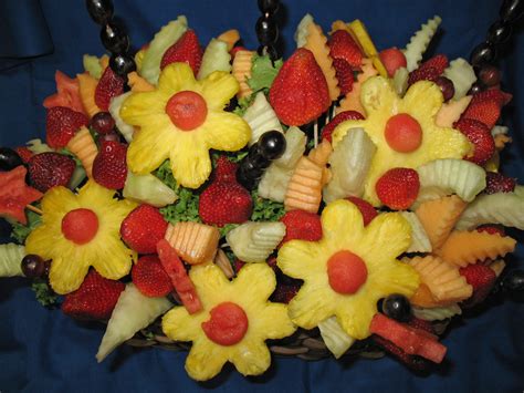 Fruit Bouquet Incredible Edibles Fruit Art Fruit Basket Feast