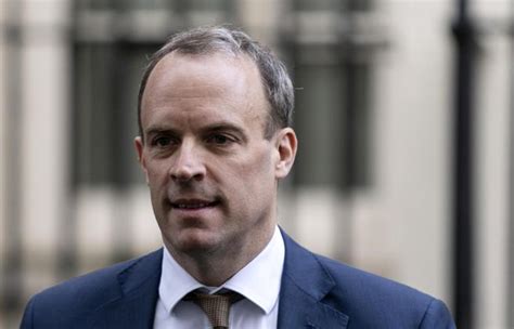 Последние твиты от moronic raab (@dominic_raab). Dominic Raab, il «sostituto premier» di Boris Johnson ...