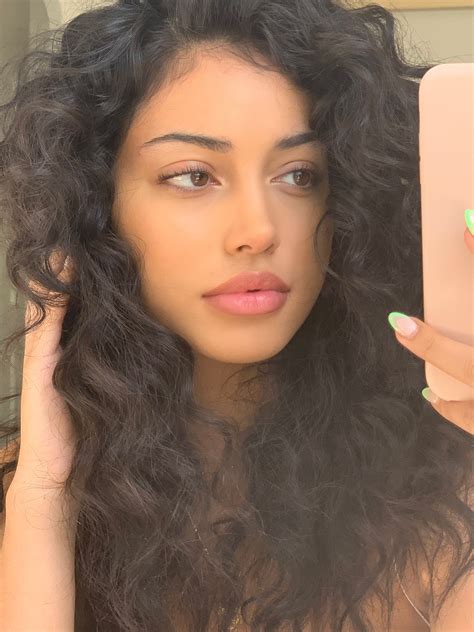 cindy kimberly on twitter just really tryna accept the fact that my hair is curly… curly