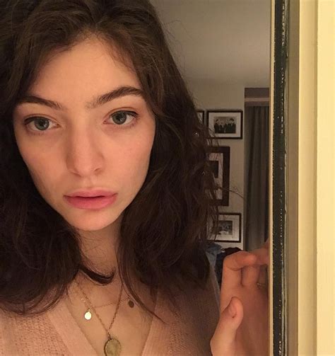 The temporary plight of the newly. Lorde Sexy Selfies (27 Photos) | #The Fappening