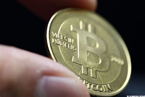 Yet the digital currency that started it all suffers from some serious flaws, from volatility to its core algorithms. Bitcoin Just Surged Over $4000 and Is Near Biggest ...