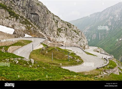Berglandschaft Mit Mountain Pass St Gotthard Schweiz Stockfotografie