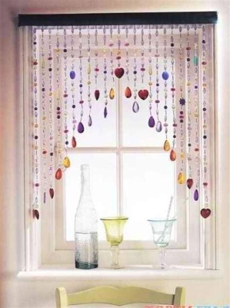Beaded curtains are simple to make and will add artistry to your room. How to make a cute Beaded Curtain!!! http://www.usefuldiy ...