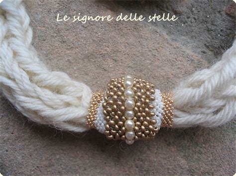 Maybe you would like to learn more about one of these? le signore delle stelle: Collane di lana