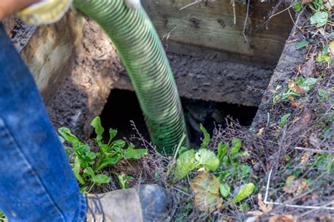 The timing of septic tank emptying has no fixed rule of thumb. How often should I pump my septic tank? | Felix Septic Service