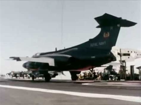 HMS Ark Royal 1975 Opération Buccanneer S2 F 4 Phamtom II YouTube