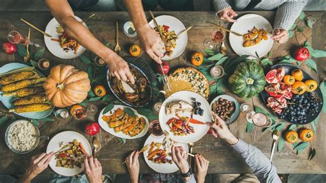 7 Tips To Host A Thanksgiving Dinner Safely Beads And Pieces