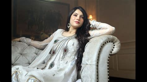 Neelam Muneer On The Shoot Pakistani Drama Youtube