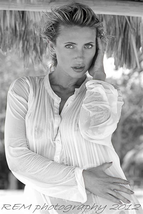 Ilona Nest Female Model Profile Miami Beach Florida Us 15 Photos