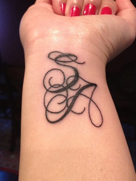 Small tattoos are often underappreciated by guys. 19 Awesome Initials Wrist Tattoos