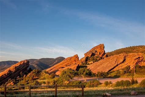 Red Rocks Mountain Park At Sunrise Stock Image Image Of Bench