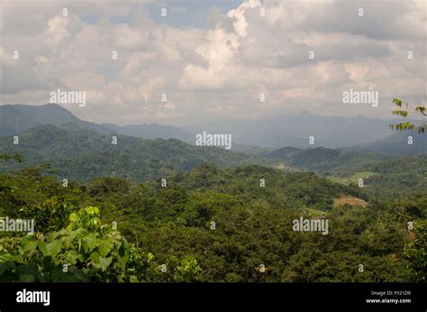 Dark Cloud Mountains Hi Res Stock Photography And Images Alamy