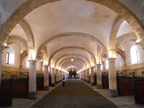 See 3 authoritative translations of barn in spanish with example sentences, phrases and audio pronunciations. Megan & Vince's Excellent Adventure: Cordoba, Moorish Paradise