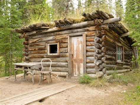 Old Yukon Log Cabin Hidden In The Boreal Forest Small Log Cabin Little
