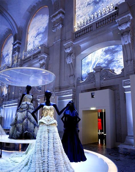 Dior Exhibition Paris Modulo Pi