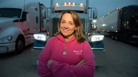 Women Truck Drivers Women Endure Sexism Long Days Away On Big Rigs