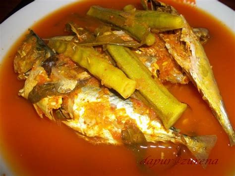 Sebelum ni pun nina dah pernah share resepi bendi yang mudah ni. Dari Dapur Zurena: Asam Pedas Kedah