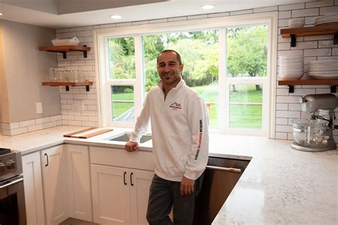 Do your find your bathroom look too dull and ordinary? Remodel Contractors Near Me - American Remodeling Experts
