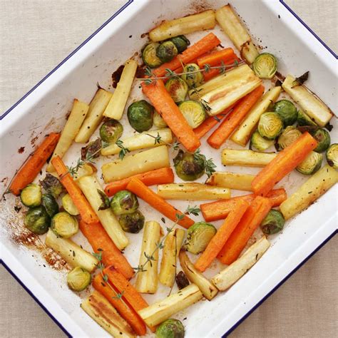 Whether you're serving roast turkey, juicy prime rib or baked ham, we've got the best sidekicks for your christmas meal — from giada's christmas stuffing requires two types of rice as an alternative to bread. Easy Christmas Vegetable Traybake - Easy Peasy Foodie
