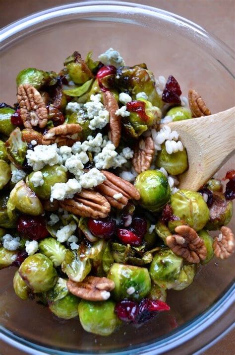 Below are two healthy easter recipes that are delicious and nutritious and provide a much needed distraction from that insurmountable pile of easter eggs! 15 Healthy Easter Recipes | Easter Recipe Ideas | Easter ...