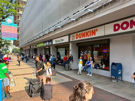 Philadelphia relocates carrier bus station at 6th and Market streets- WHYY