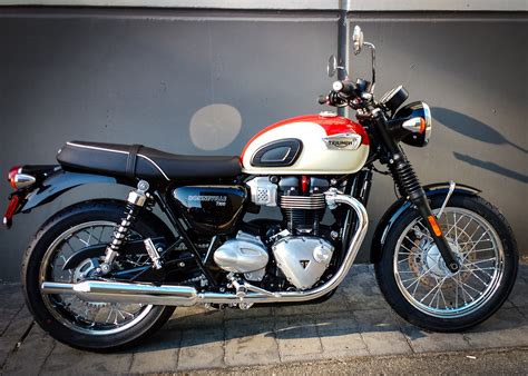 4.3 out of 5 stars from 23 genuine reviews on australia's largest opinion site productreview.com.au. Review of Triumph Bonneville T100 2018: pictures, live ...