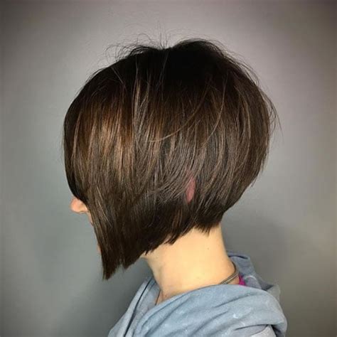 Ask your stylist for choppy layers and a rounded cut, and use a sea salt spray to create easy, natural body. Short Shag Hairstyles 2020 - 2021 - Hair Colors