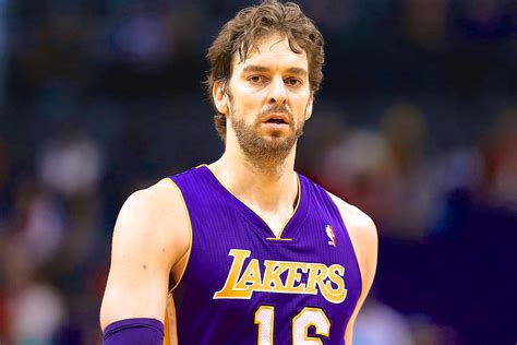 Born july 6, 1980) is a spanish professional basketball player who last played for the milwaukee bucks of the. Pau Gasol to Chicago Bulls: Latest Contract Details, Analysis and Reaction | Bleacher Report