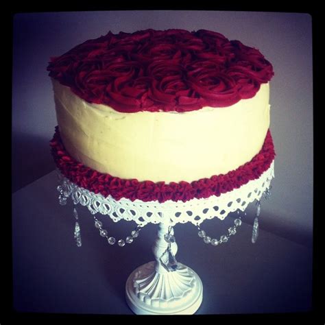 Beet juice in original red velvet cake recipe by: Red Velvet Cake With Rose Ercream Icing Cream Cheese | Red ...
