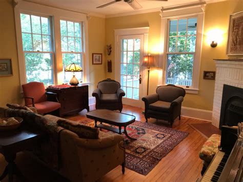 A barcelona sofa is a great companion in your bedroom. How to coordinate furniture with oriental rug- please help!