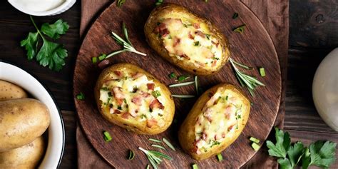 Recette Pommes de terre au four façon raclette facile