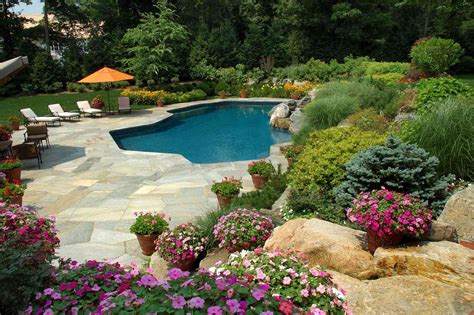 Landscaping Ideas For Pool Areas